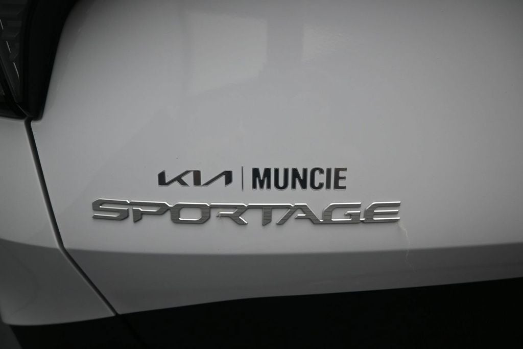 2027 Kia Sportage LX