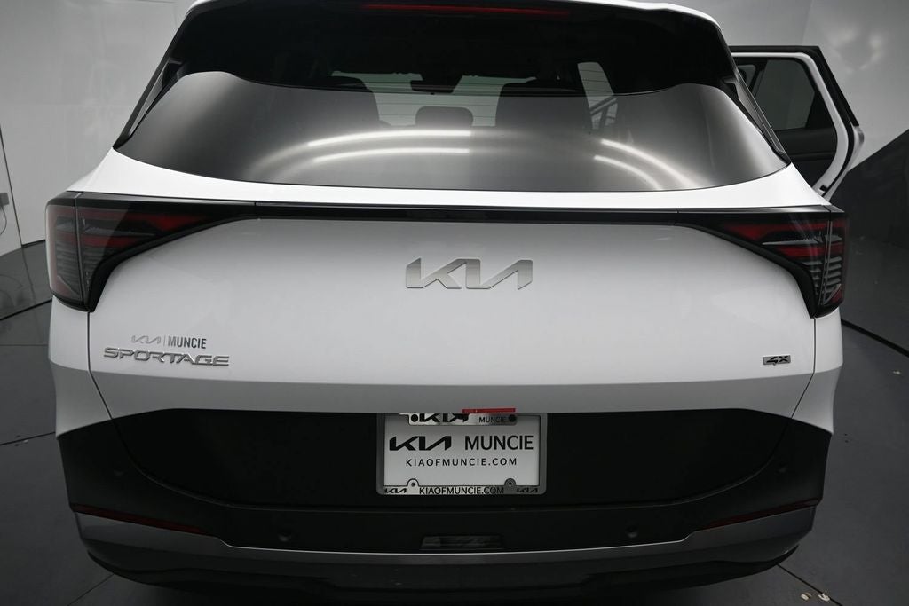 2027 Kia Sportage LX