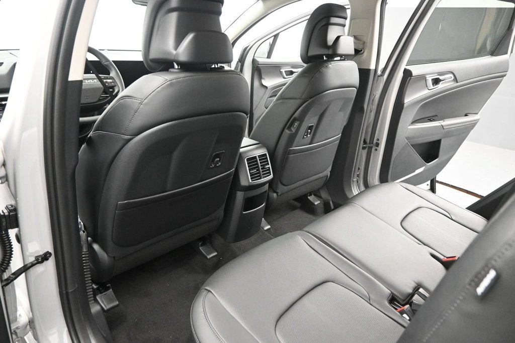 2027 Kia Sportage EX