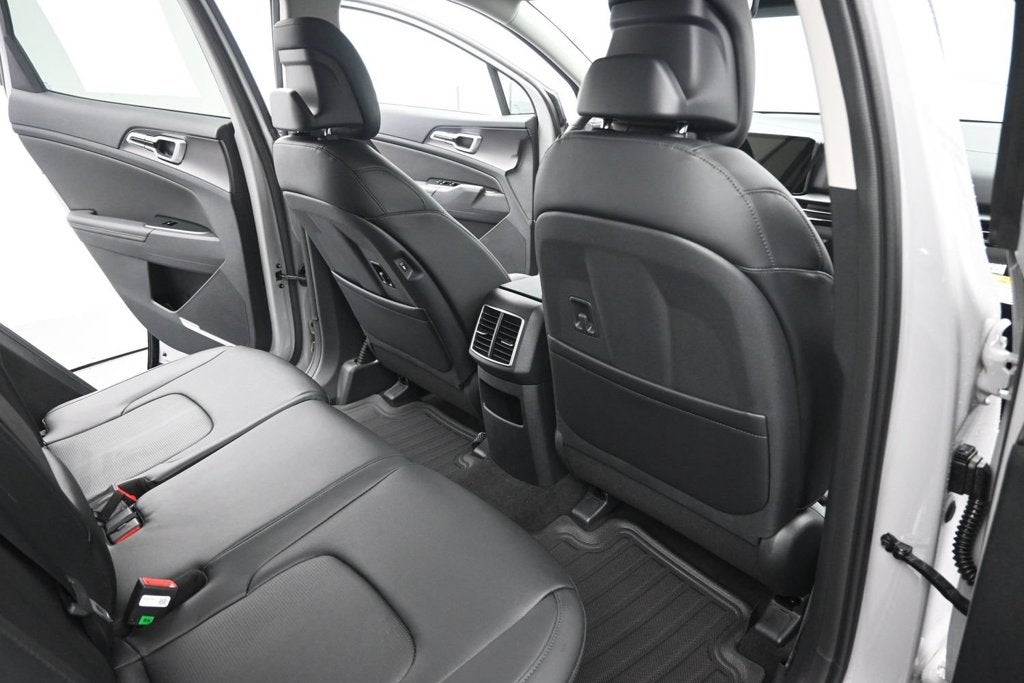 2027 Kia Sportage EX