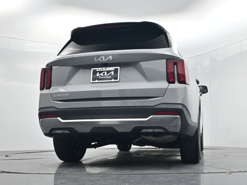 2025 Kia Sorento S