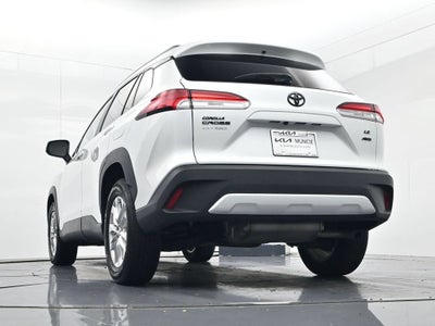 2022 Toyota Corolla Cross LE
