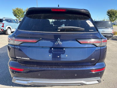 2025 Mitsubishi Outlander SE