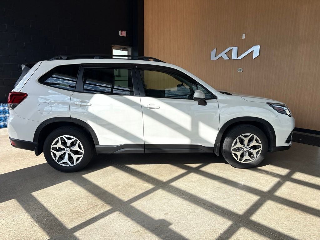 2024 Subaru Forester Premium