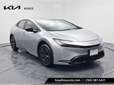 2025 Toyota Prius LE