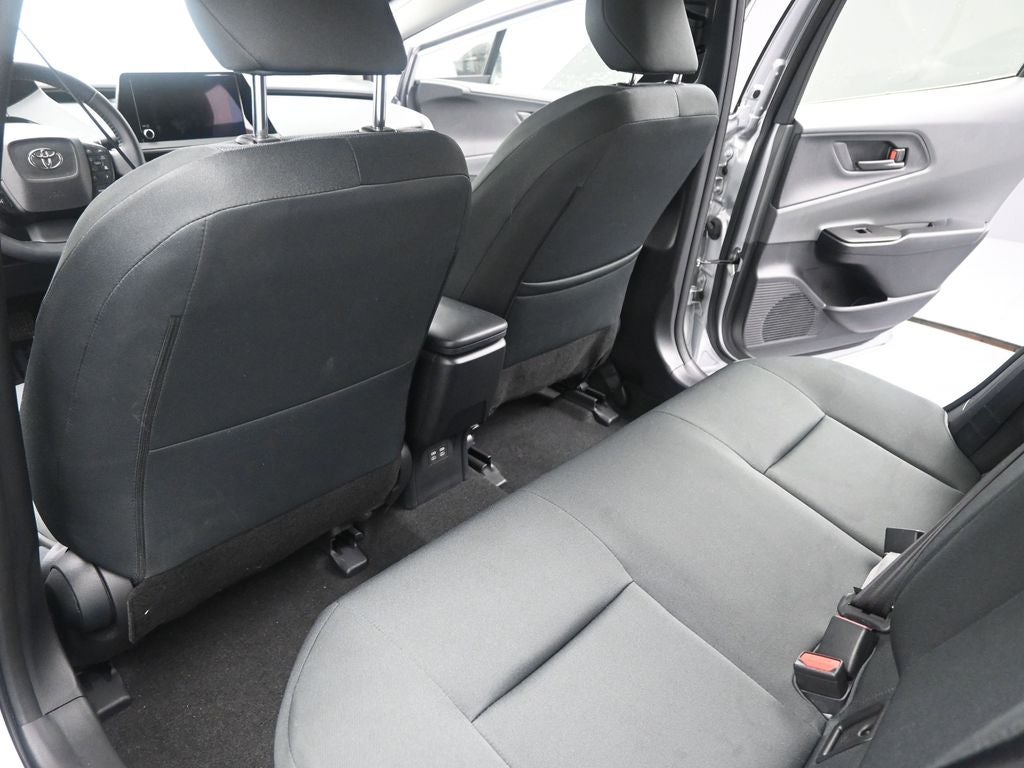 2025 Toyota Prius LE