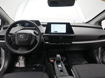 2025 Toyota Prius LE