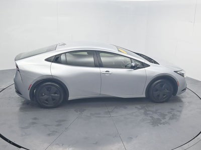 2025 Toyota Prius LE