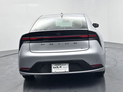 2025 Toyota Prius LE