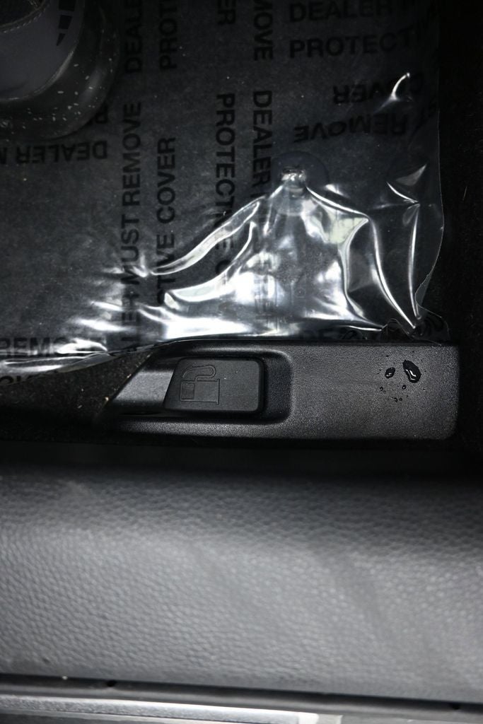 2023 Toyota Corolla Hatchback SE