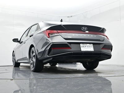 2025 Hyundai Elantra SEL Convenience