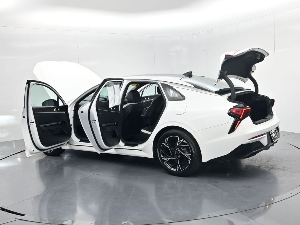 2025 Kia K5 GT-Line