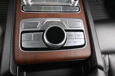 2020 Kia K900 Luxury