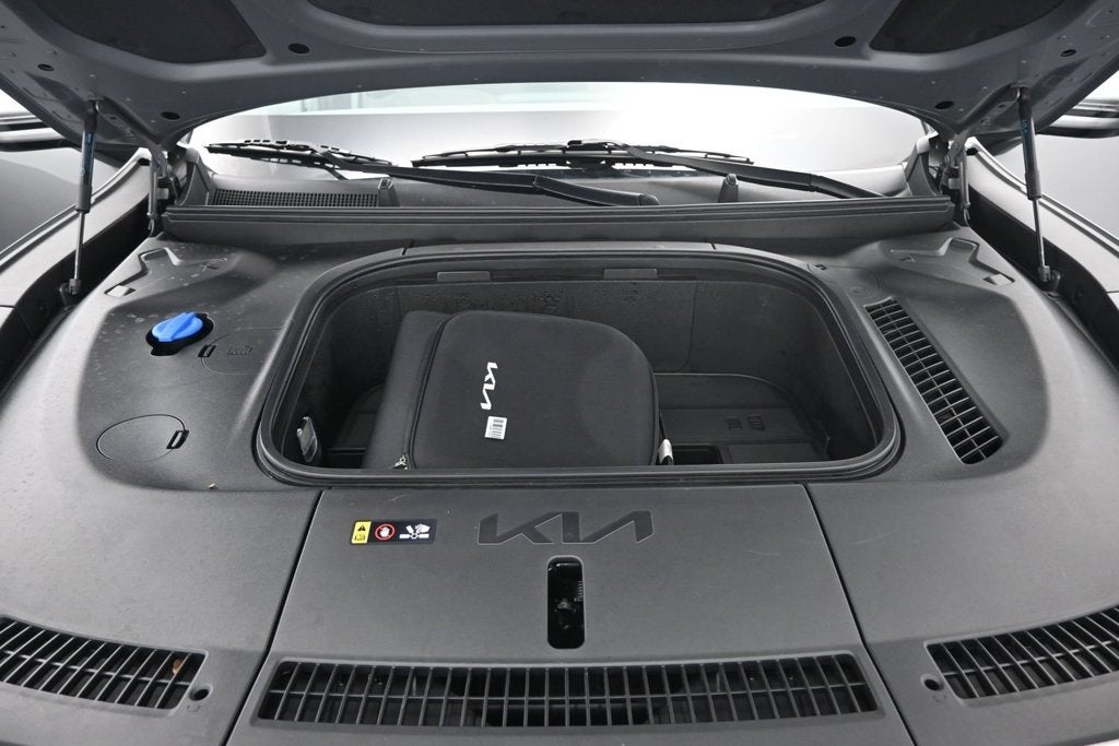 2024 Kia EV9 Land