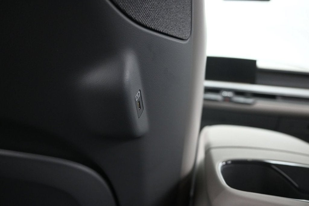 2024 Kia EV9 Land