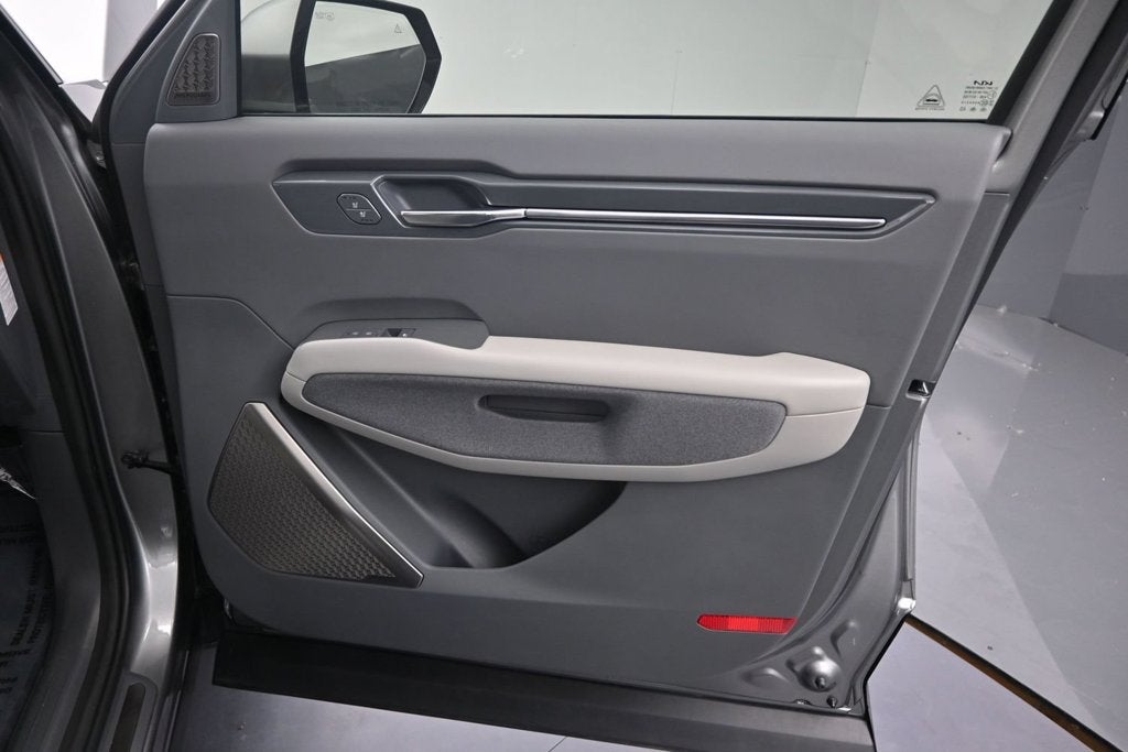 2024 Kia EV9 Land