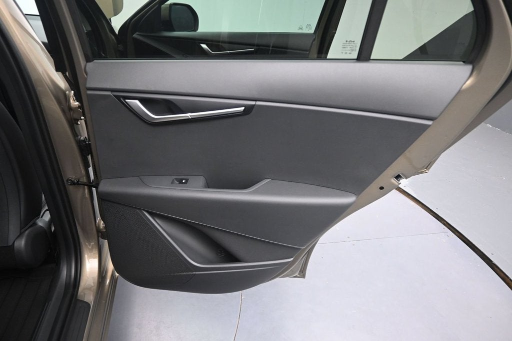 2027 Kia Niro LX