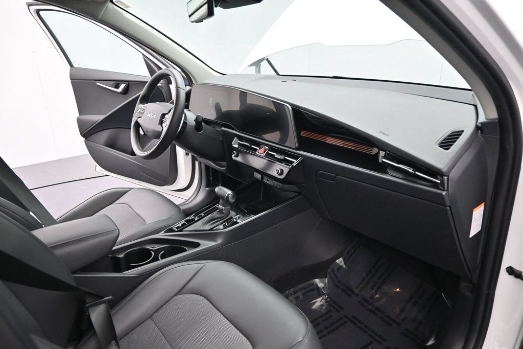 2025 Kia Niro EX