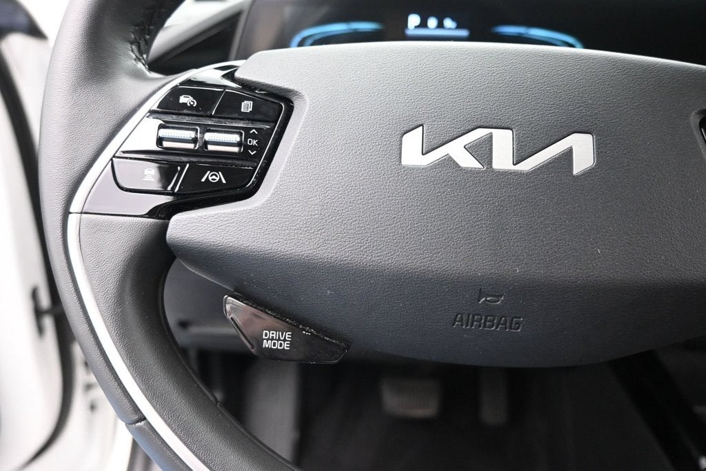 2025 Kia Niro EX