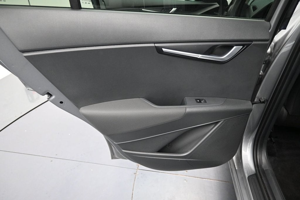 2025 Kia Niro EX