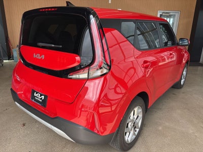 2024 Kia Soul LX