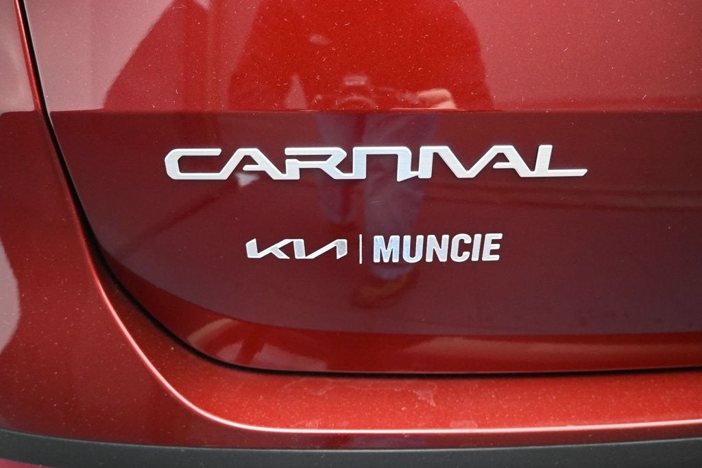 2023 Kia Carnival EX