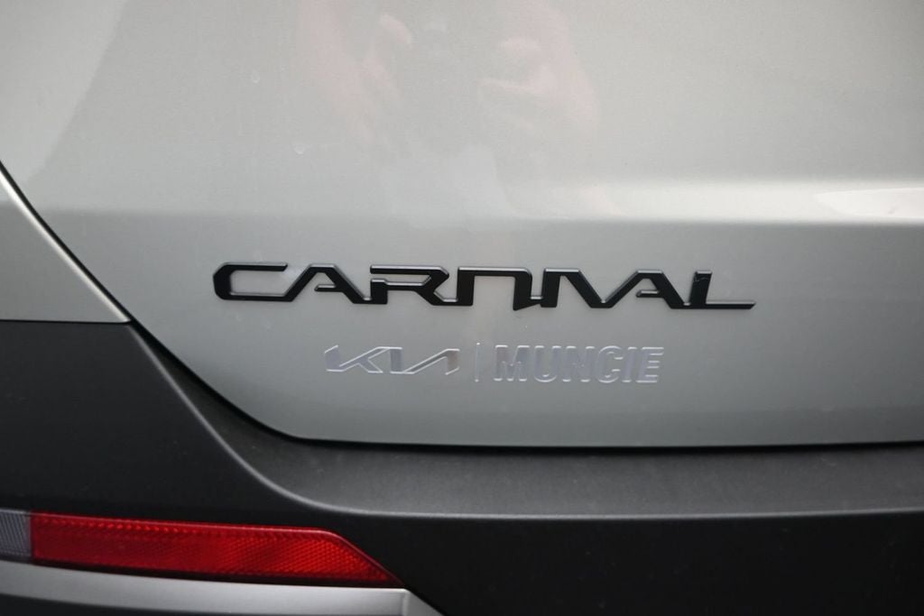 2027 Kia Carnival EX