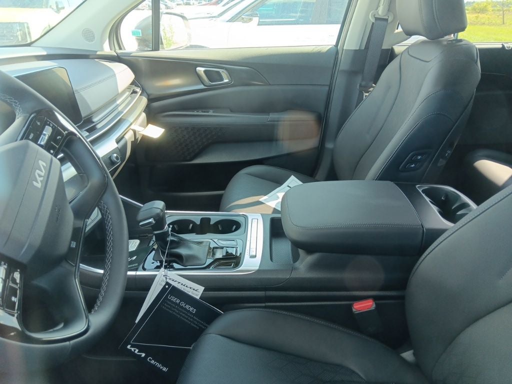 2027 Kia Carnival EX
