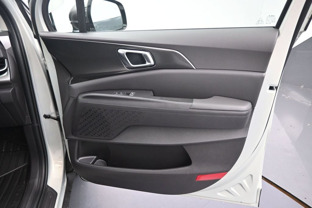 2027 Kia Carnival EX