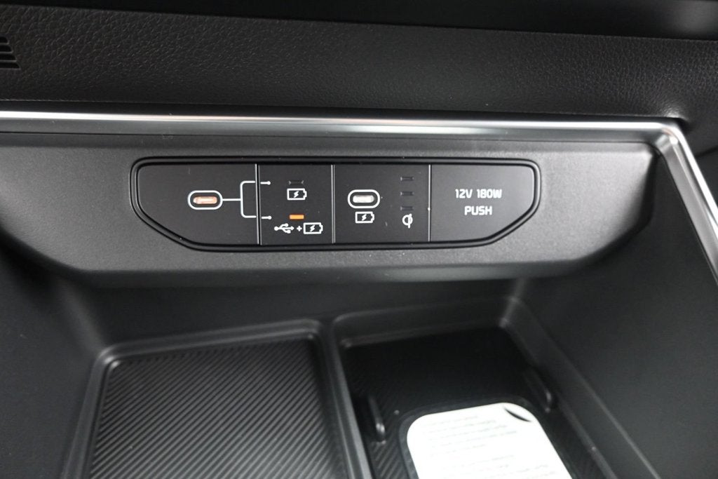 2027 Kia Carnival EX