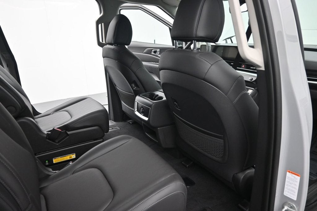 2027 Kia Carnival Hybrid EX