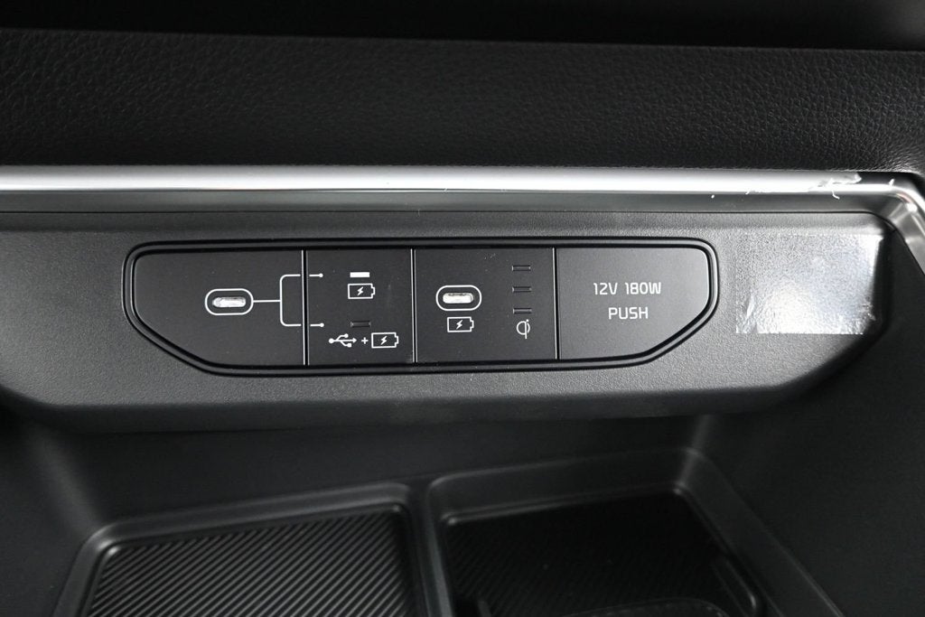 2027 Kia Carnival Hybrid EX