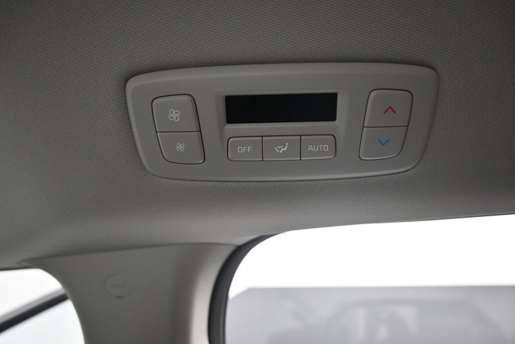 2027 Kia Carnival Hybrid EX