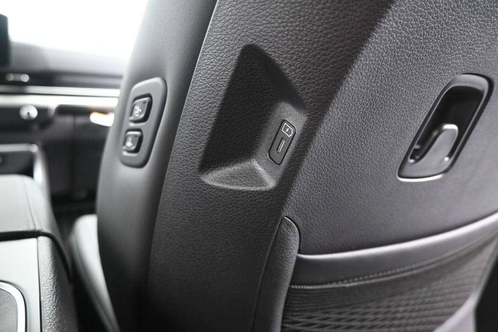 2027 Kia Carnival SX