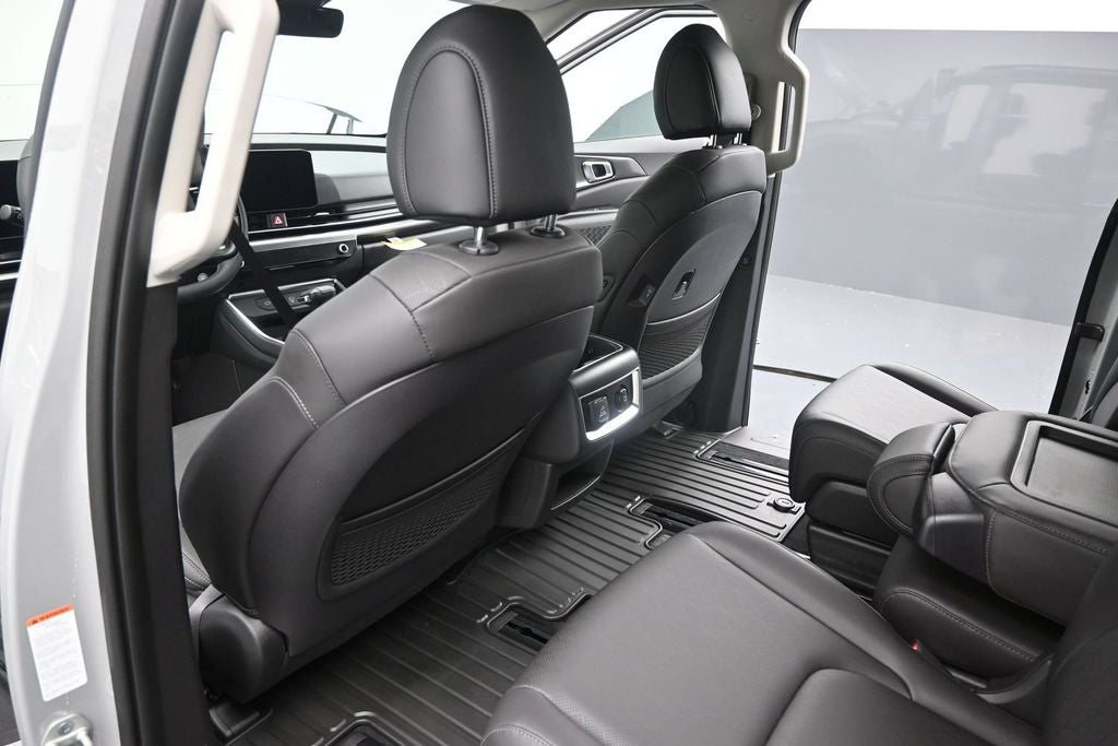2027 Kia Carnival SX