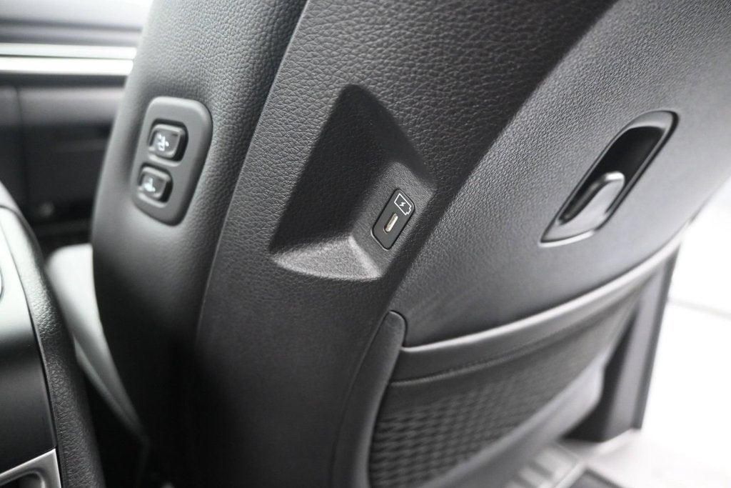 2027 Kia Carnival Hybrid SX Prestige
