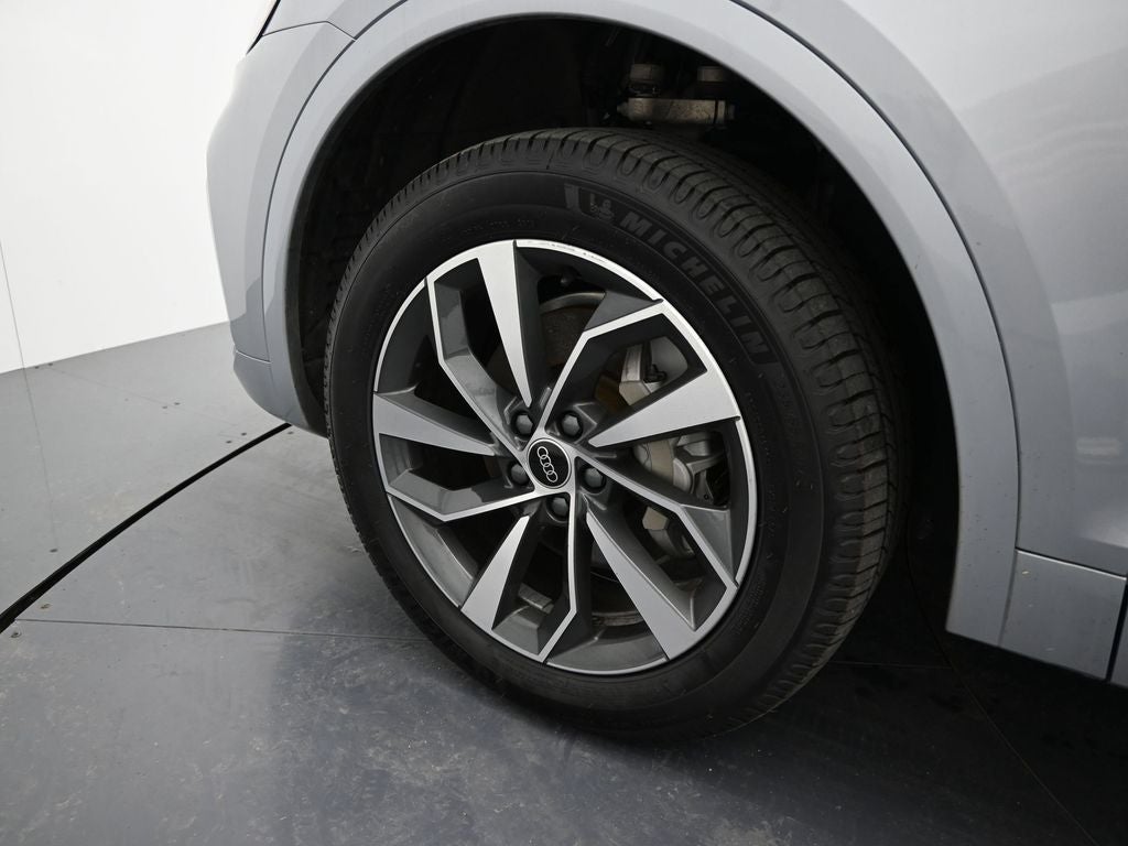 2023 Audi Q5 45 S line Premium quattro
