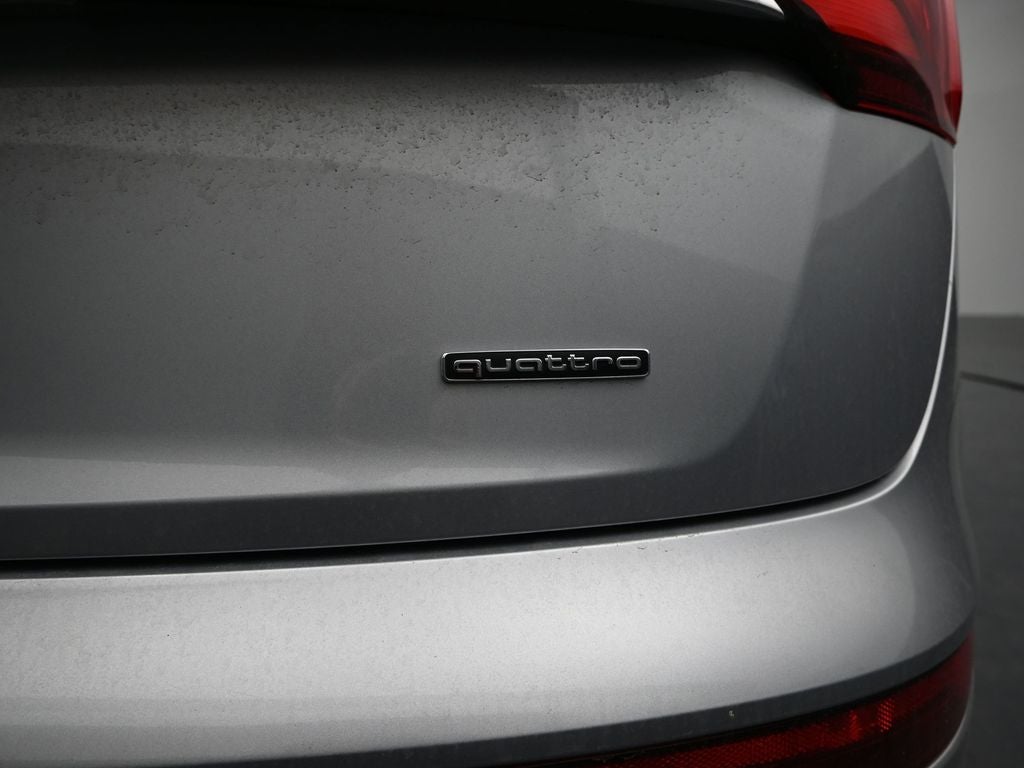 2023 Audi Q5 45 S line Premium quattro