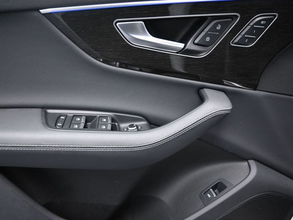 2025 Audi Q7 55 Premium Plus quattro