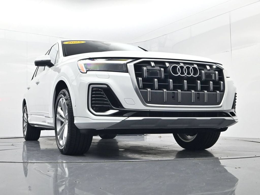 2025 Audi Q7 55 Premium Plus quattro
