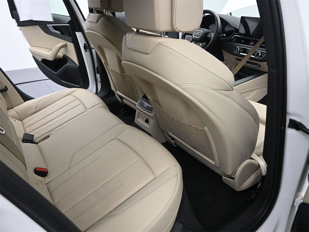 2023 Audi A4 45 S line Premium Plus quattro