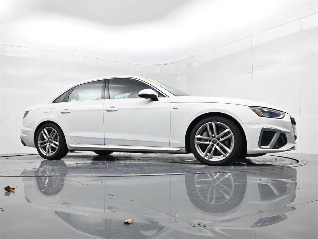 2023 Audi A4 45 S line Premium Plus quattro