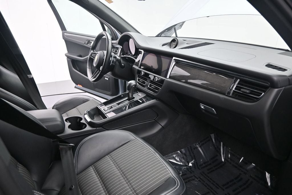 2024 Porsche Macan T