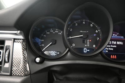 2024 Porsche Macan T