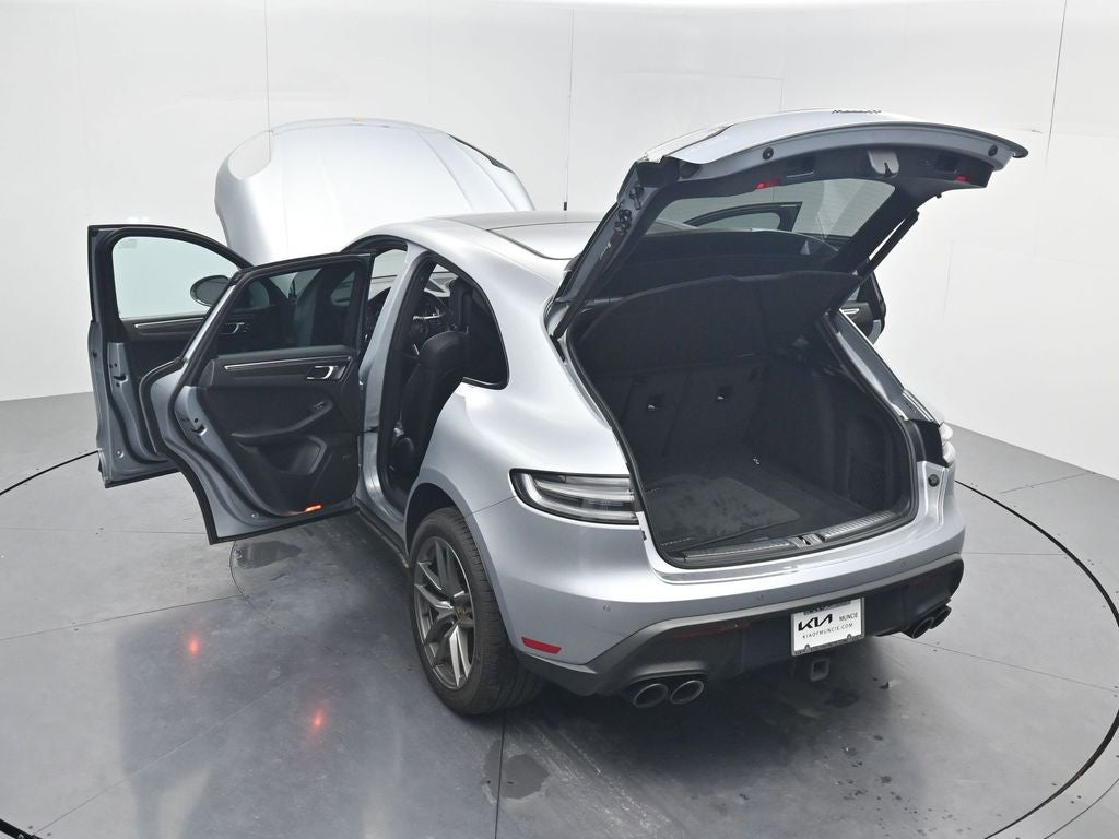 2024 Porsche Macan T
