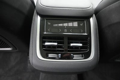 2025 Volvo XC90 B5 Plus 2025.5