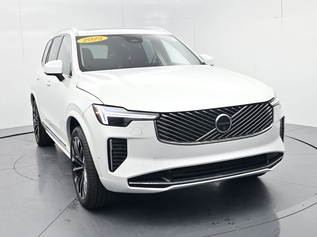 2025 Volvo XC90 B5 Plus 2025.5