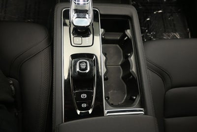 2025 Volvo XC90 B5 Plus 2025.5