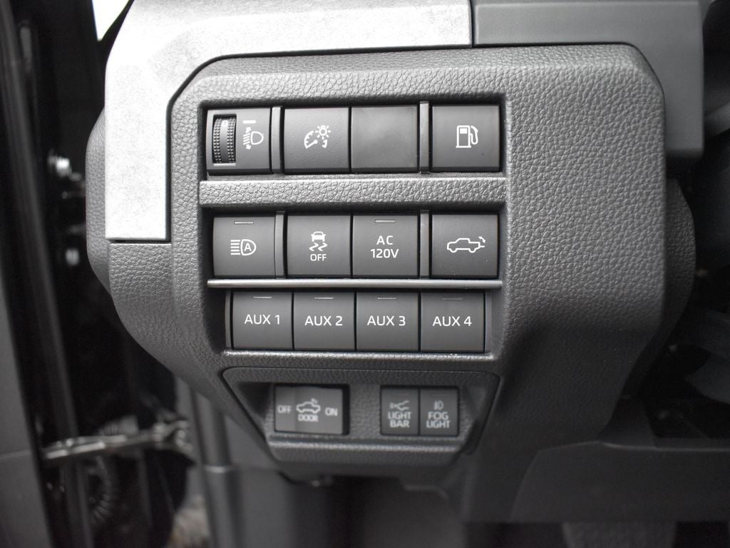 2025 Toyota Tacoma i-FORCE MAX Tacoma Trailhunter