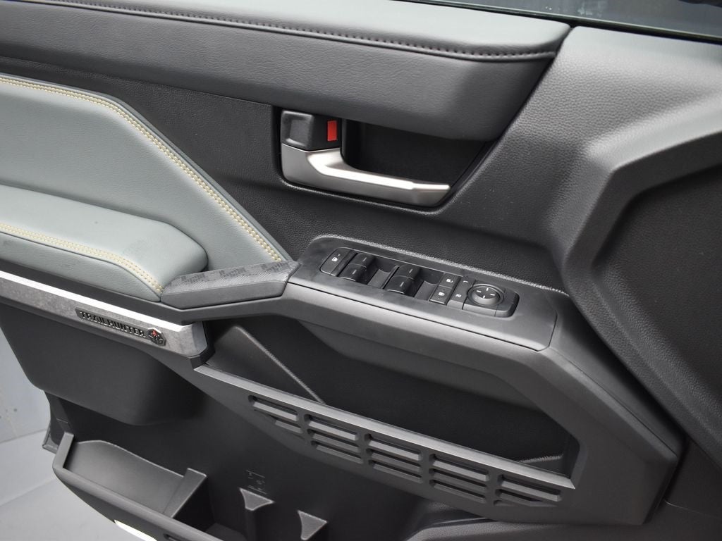 2025 Toyota Tacoma i-FORCE MAX Tacoma Trailhunter